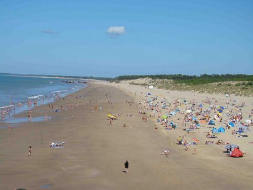 le Puits de l'Auture, tussen stranden en bossen in de Charente Maritime Fotogalerij van de camping en omgeving