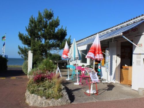 Le Puits de l'Auture, campsite near Royan 4-star services