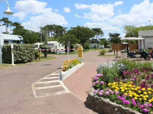 Le Puits de l'Auture, campsite near Royan 4-star services