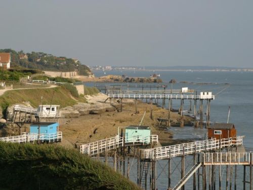 Camping Puits de l'Auture in de buurt van stranden aan de Atlantische kust in Frankrijk