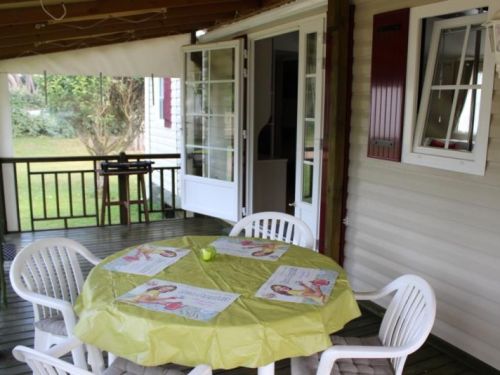 Mobile Home range Prestige | ISIS Holiday rentals Mobile homes at the campsite 4 étoiles Charente-Maritime